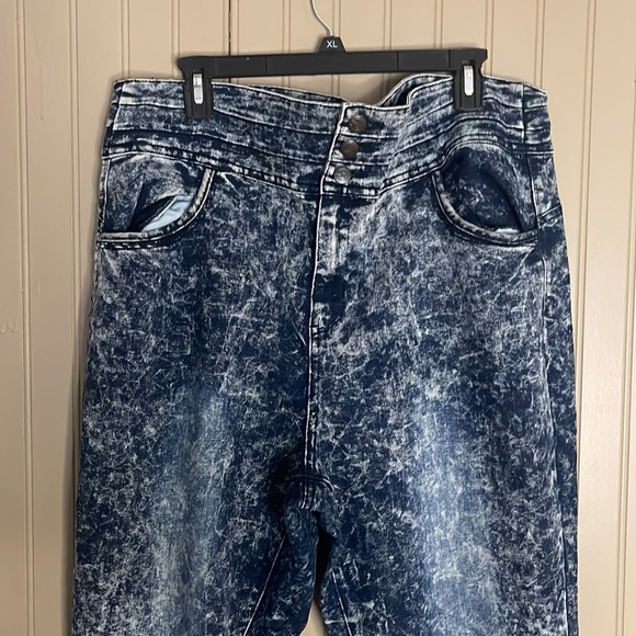 Plus Size Stone wash jeans size 20 - Picture 4 of 5